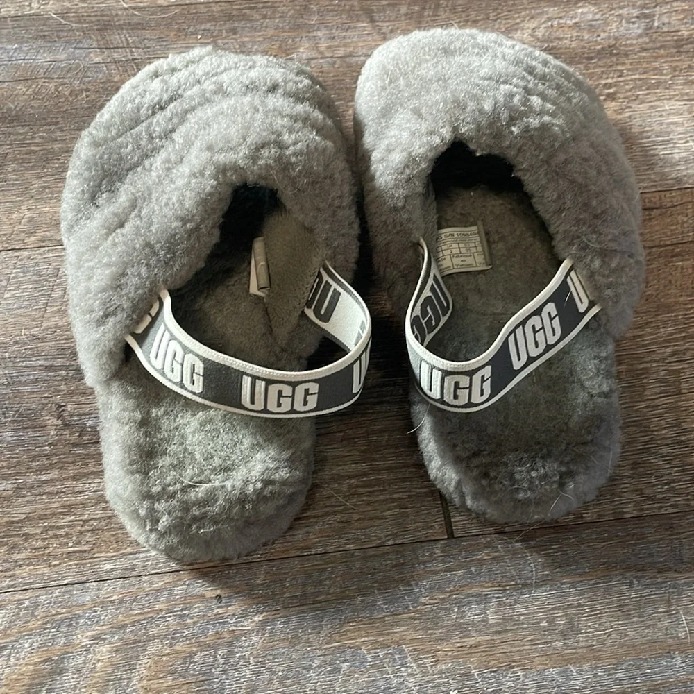 Ugg fluff yeah slides sandals